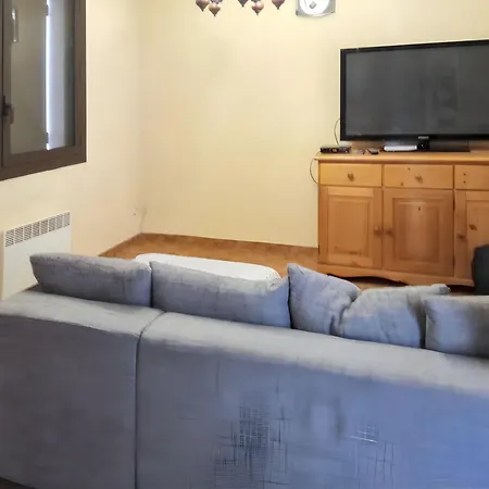 Avec Vue Sur Et Montagne - 75 M² *